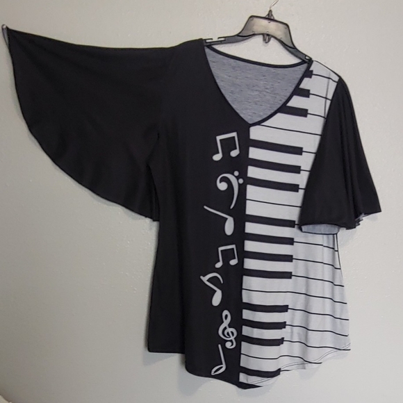 Plus Musical Notes Women's Shirt XXL - Picture 2 of 6